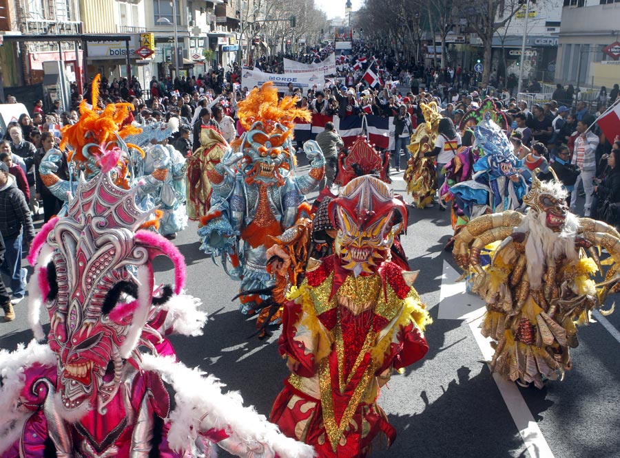 Asistimos al Gran Pasacalles del Carnaval de Madrid