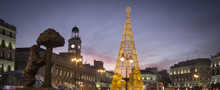 Manuela Carmena inaugura las luces de Navidad en Madrid