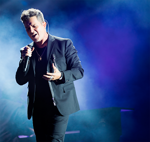alejandro sanz